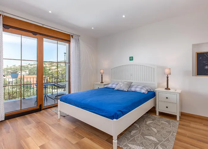 3 Bedroom Lovely In Kostrena