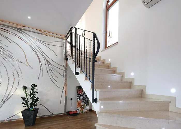 3 Bedroom Lovely In
