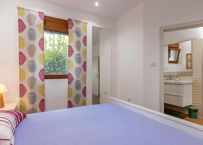 3 Bedroom Lovely In *