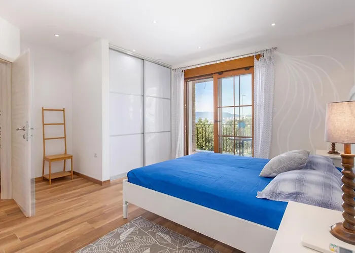 3 Bedroom Lovely In Semesterbostad *
