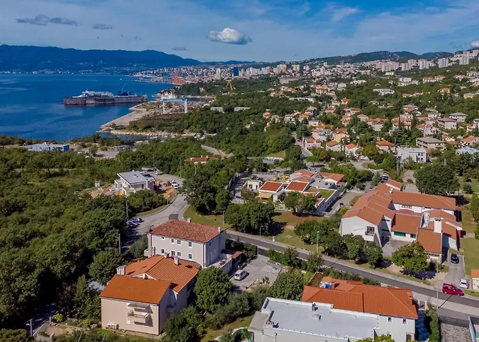 Semesterbostad 3 Bedroom Lovely In Kostrena