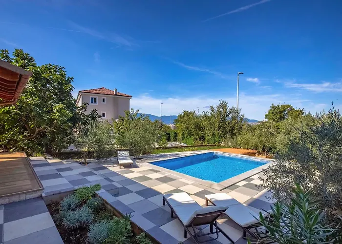 3 Bedroom Lovely In * Kostrena