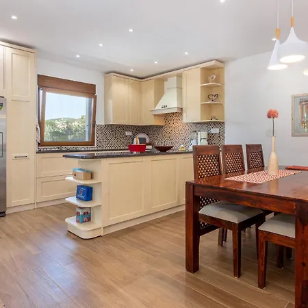 3 Bedroom Lovely In * Kostrena