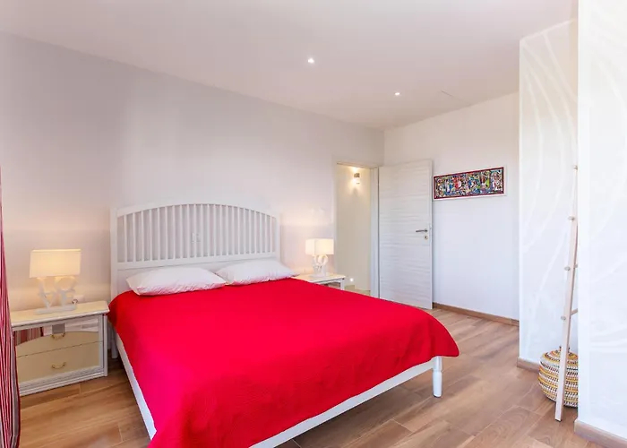 3 Bedroom Lovely In Сasa de vacaciones Kostrena