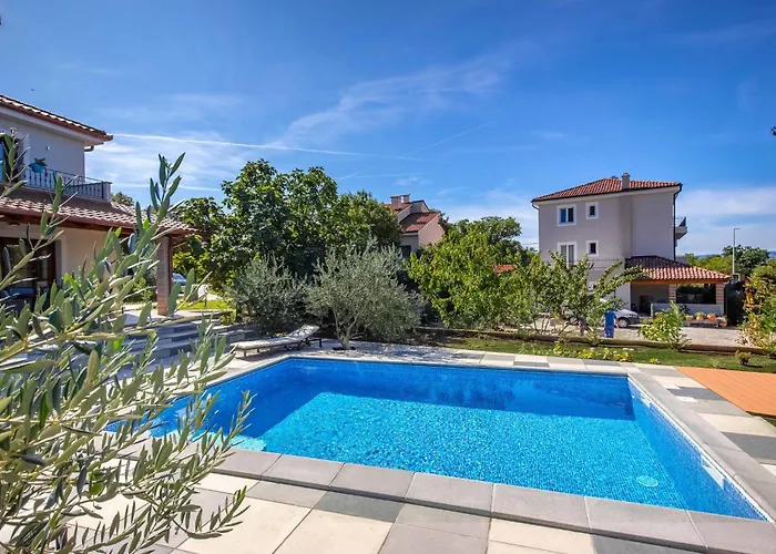 3 Bedroom Lovely In *