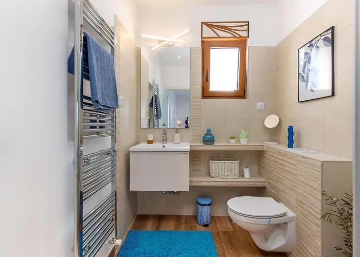 3 Bedroom Lovely In Сasa de vacaciones Kostrena