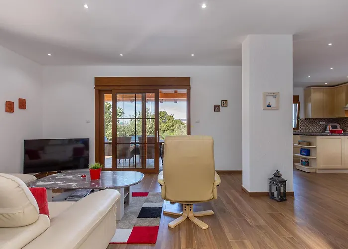 3 Bedroom Lovely In Сasa de vacaciones